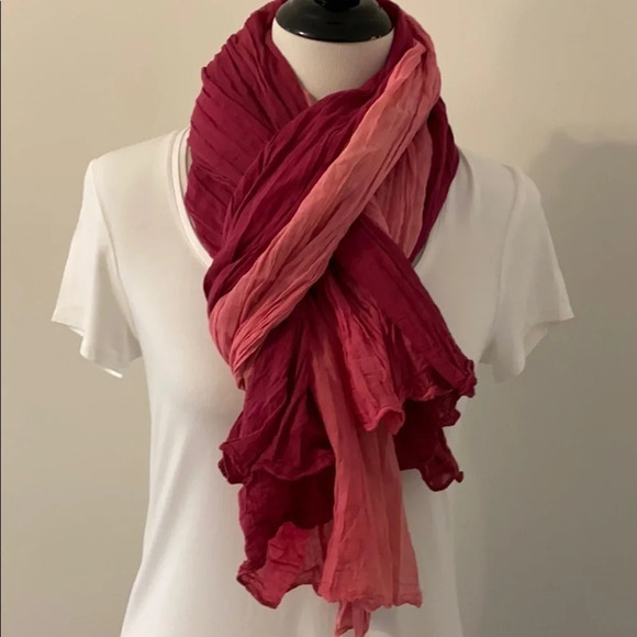 Longaberger Accessories - •Longaberger• Horizon of Hope Scarf, like new💕